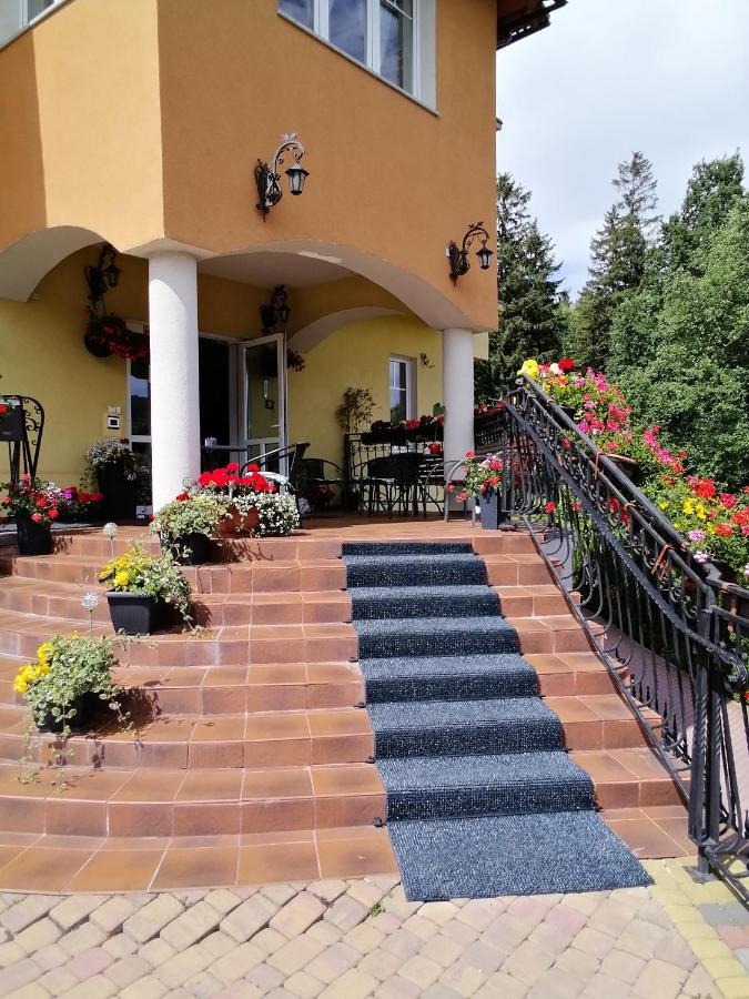 Bed and Breakfast Pasja Сверадув-Здруй Экстерьер фото