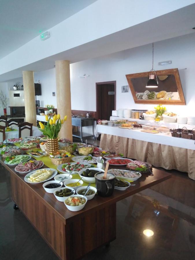 Bed and Breakfast Pasja Сверадув-Здруй Экстерьер фото
