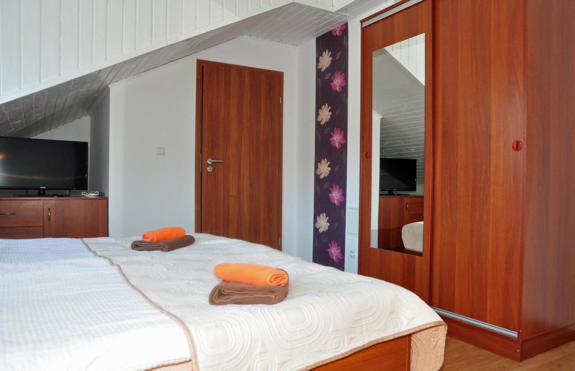 Bed and Breakfast Pasja Сверадув-Здруй Экстерьер фото